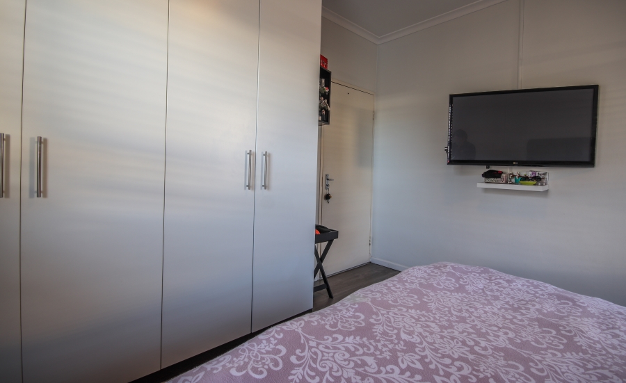 3 Bedroom Property for Sale in Parklands East Western Cape